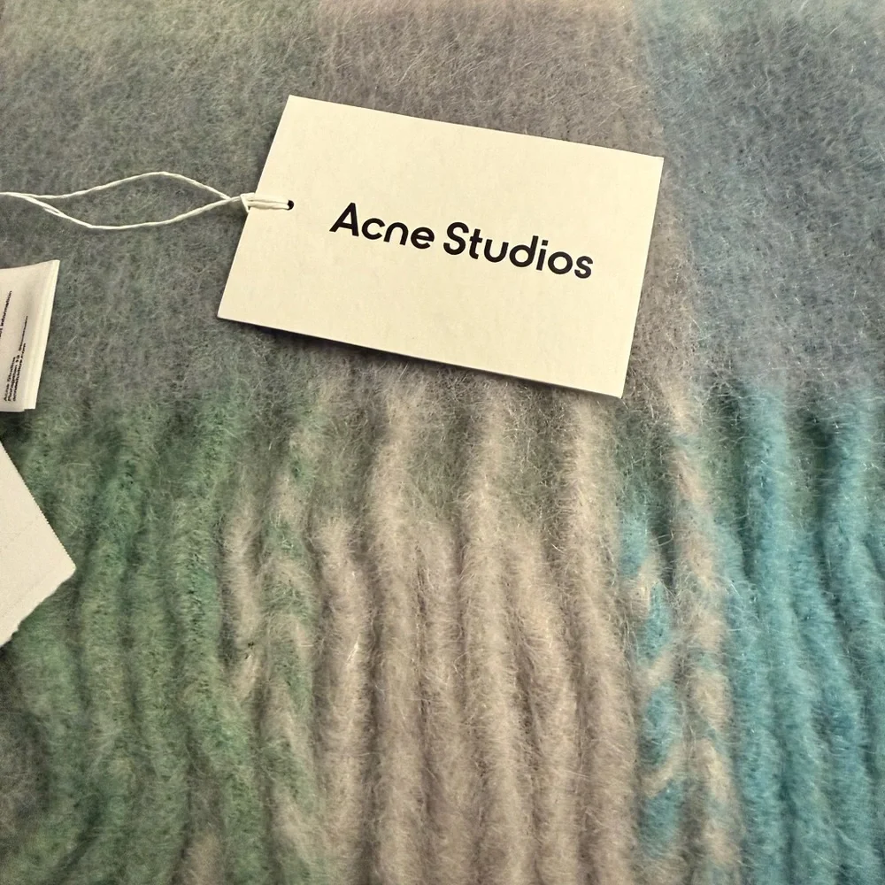 NWT Acne Studios Pastel Multi-Color Cozy Scarf - Picture 9 of 10